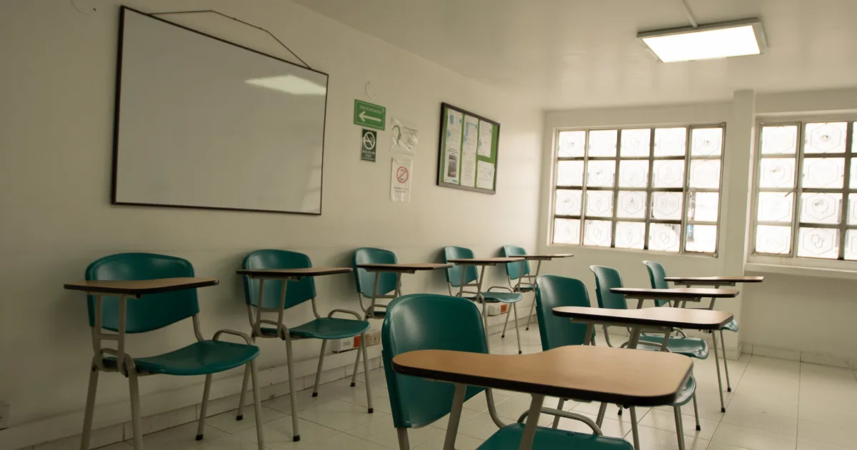 Salón donde se aplica la batería de riesgo psicosocial en Genesys Laboral Medicine